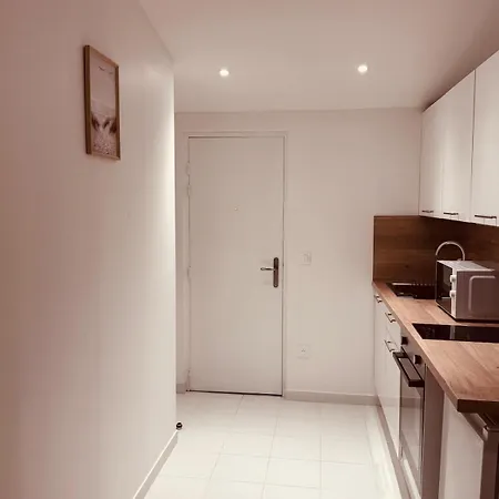 T2 Cosy Et Chaleureux Confort Apartment *